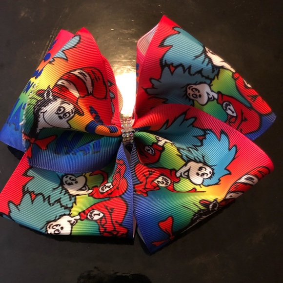 Bows - Picture 1 of 8